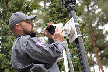 Bezpieczny dom - jaki system alarmowy wybrać?